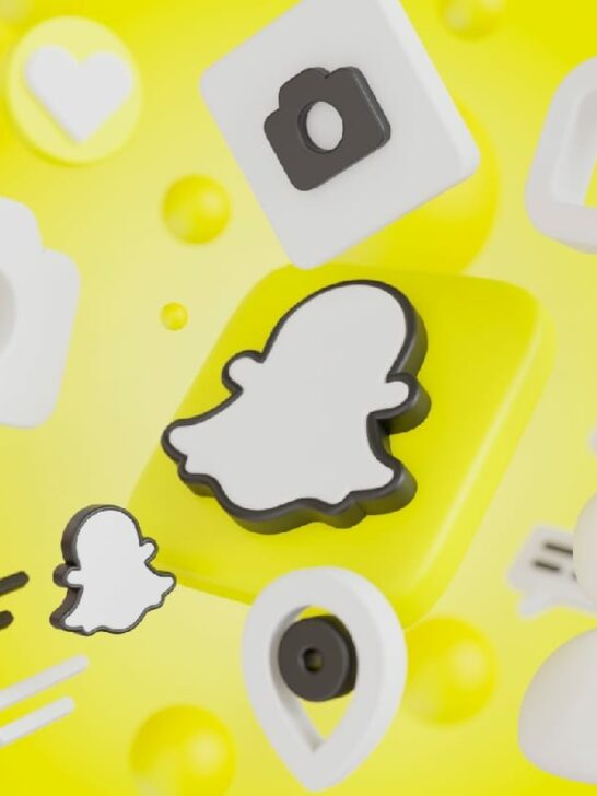 3D Snapchat icon with its features surrounding it.